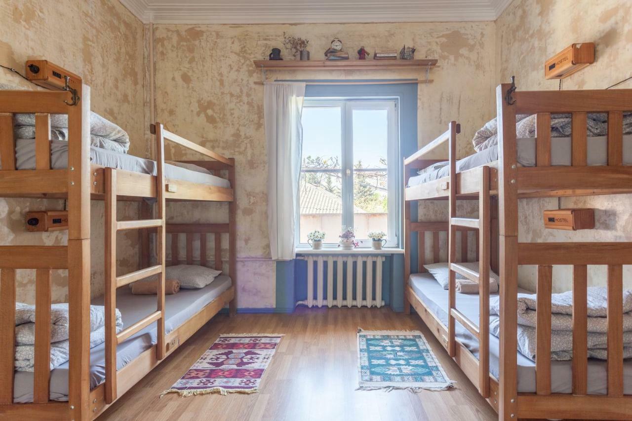 M42 Hostel Тбилиси Екстериор снимка