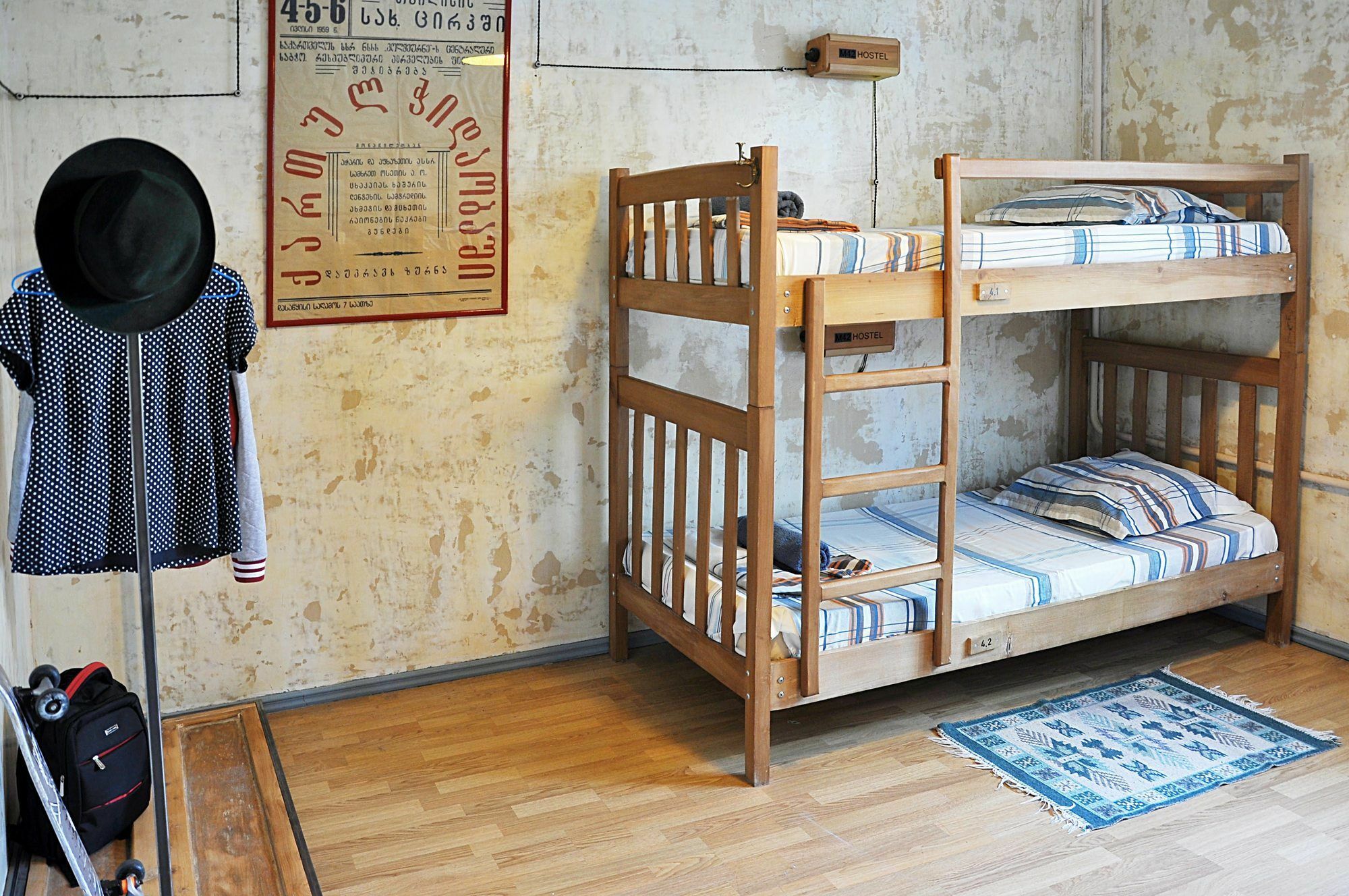 M42 Hostel Тбилиси Екстериор снимка