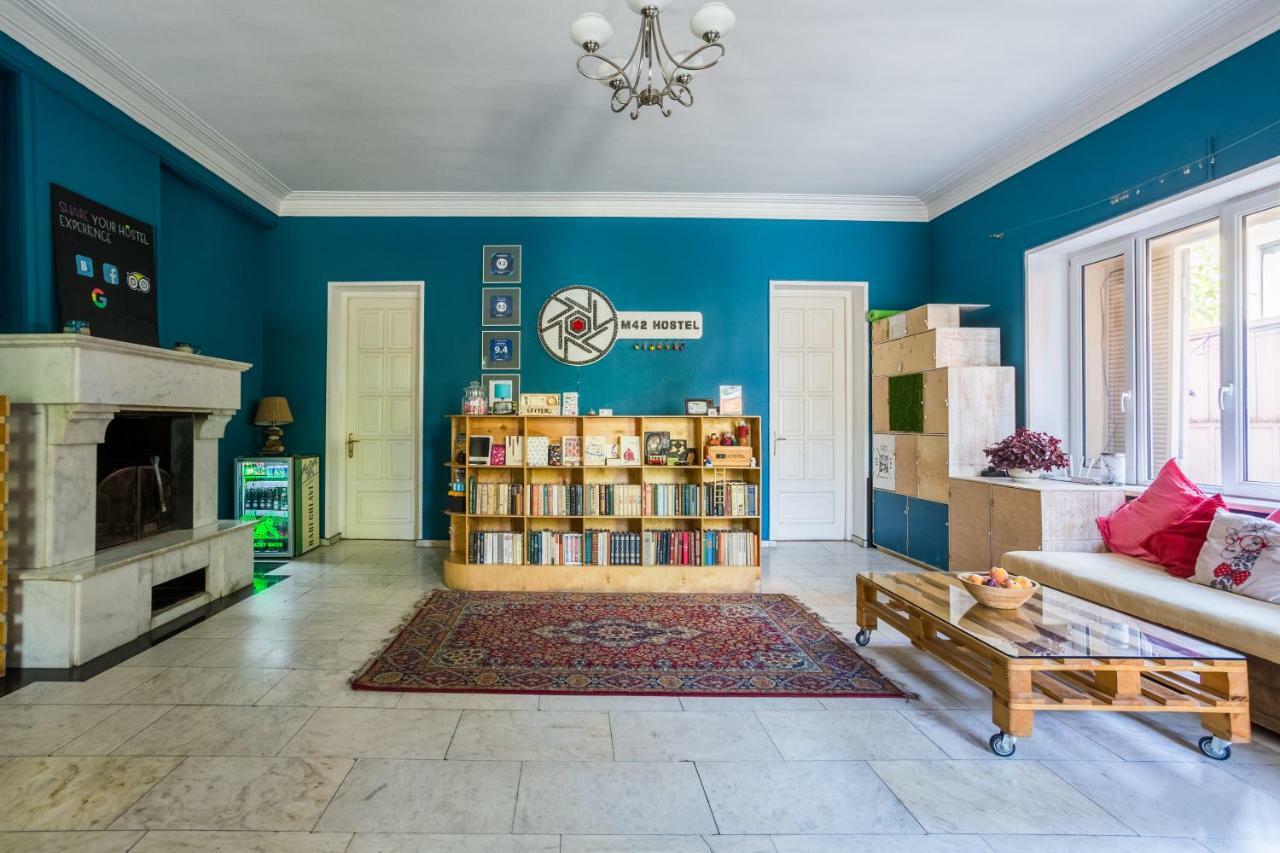 M42 Hostel Тбилиси Екстериор снимка