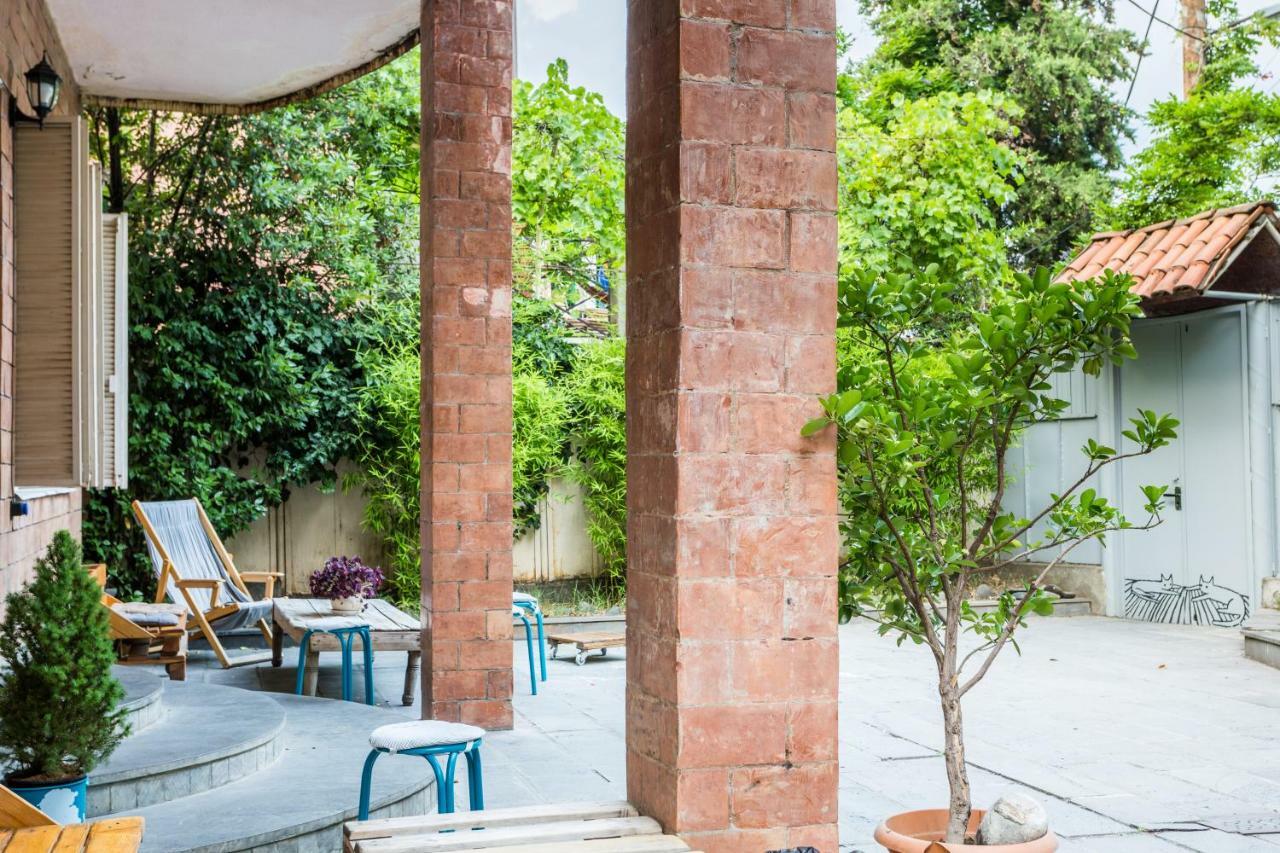 M42 Hostel Тбилиси Екстериор снимка