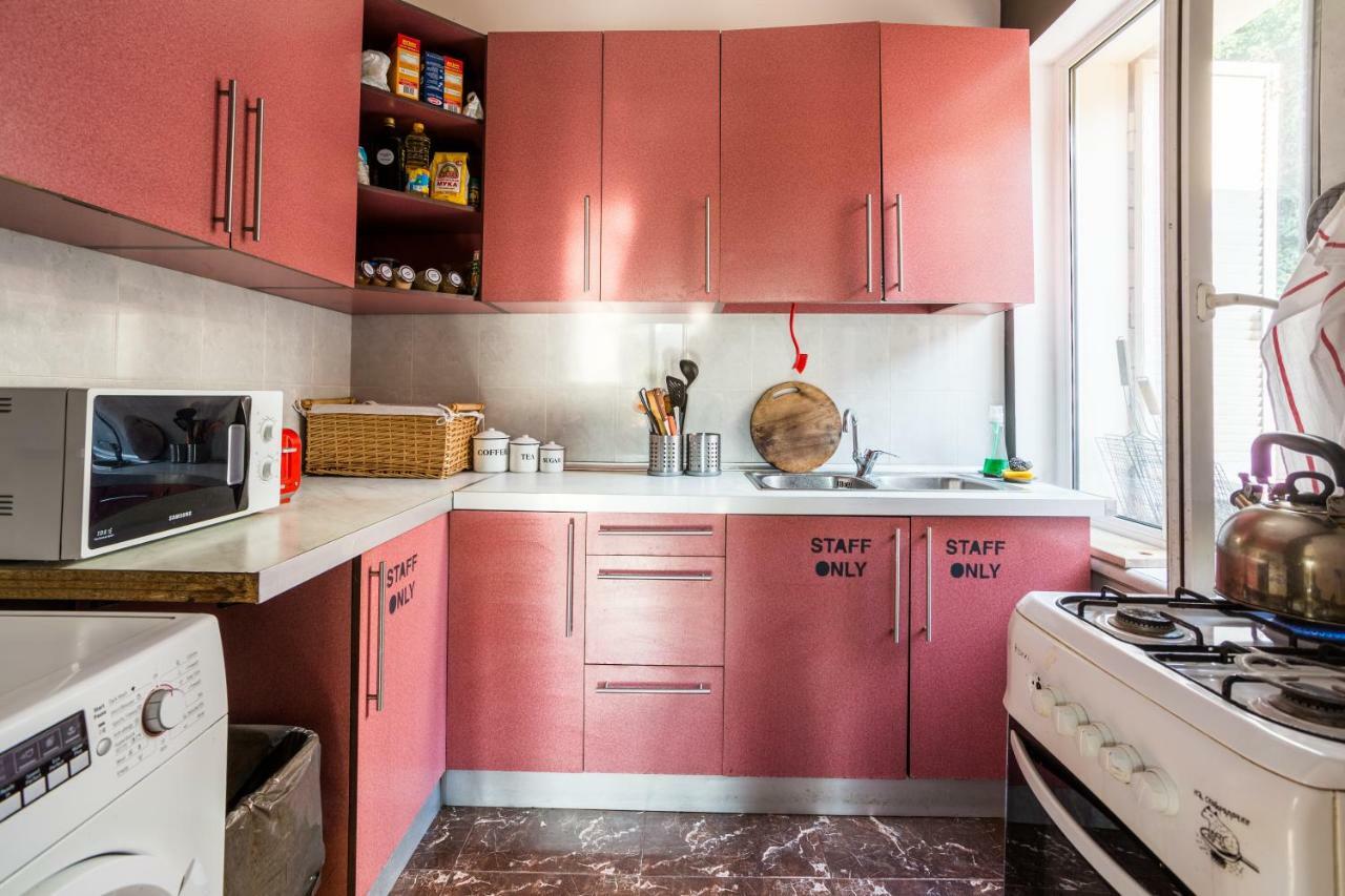 M42 Hostel Тбилиси Екстериор снимка