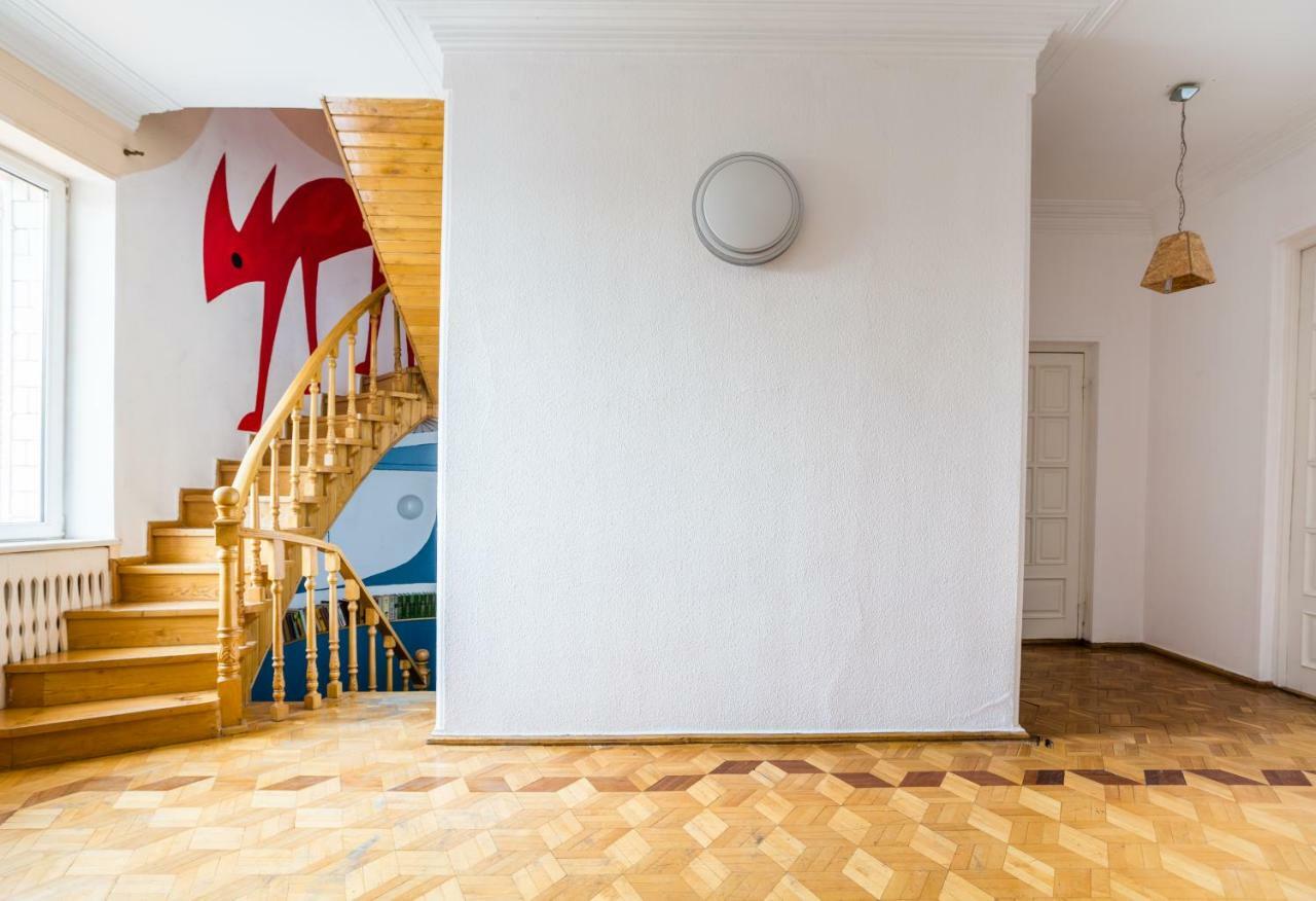 M42 Hostel Тбилиси Екстериор снимка